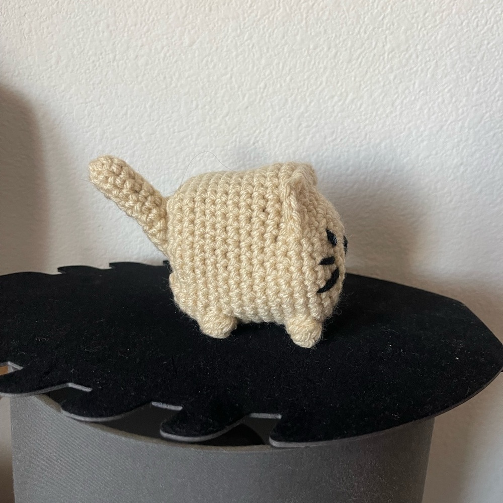 Handmade Crochet Cat - Picture 3 of 13